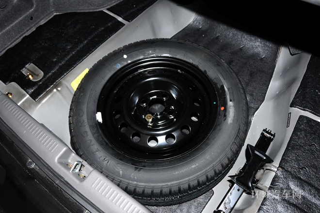 2014款 1.5L 手動(dòng)親民版