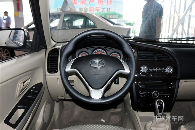 2014款 1.5L 手動(dòng)親民版