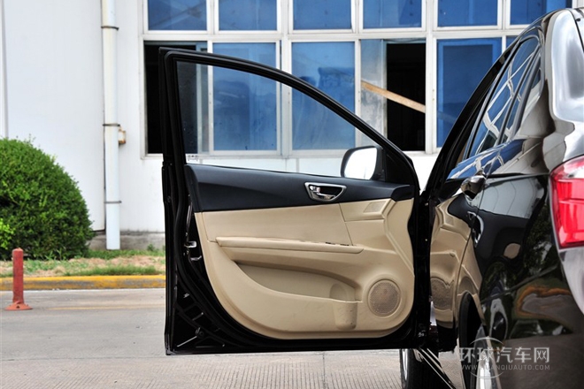 2012款 1.5L CVT旗艦型