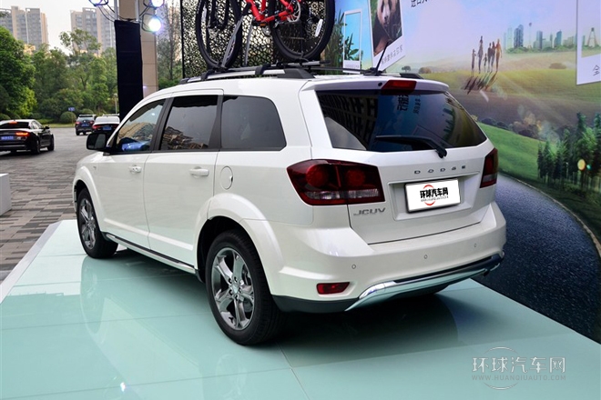 2014款 2.4L 兩驅旅行版