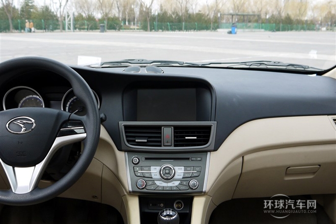 2012款 1.5L 手動(dòng)旗艦型