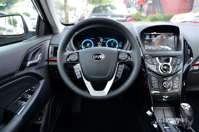 2014款 1.5T 酷黑騎士旗艦型