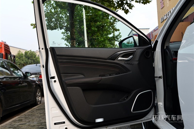 2014款 1.5T 酷黑騎士旗艦型