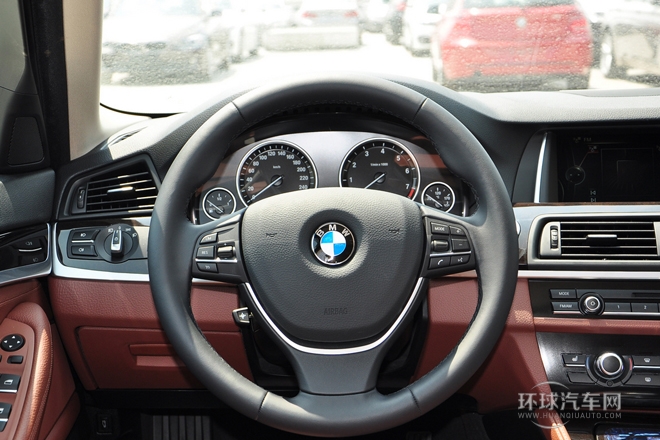 2014款 528Li xDrive風尚設(shè)計套裝