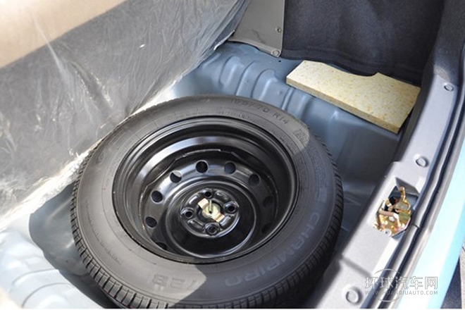 2012款 冠軍版 1.3L 手動豪華型