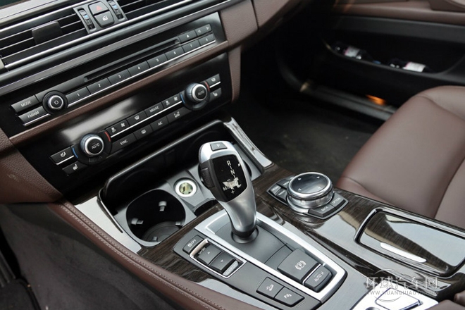 2014款 528Li xDrive豪華設計套裝