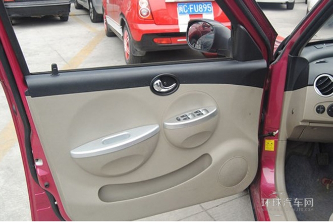 2012款 冠軍版 1.3L CVT尊貴型