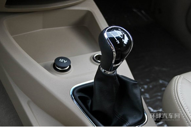 2013款 1.2L S 舒適型