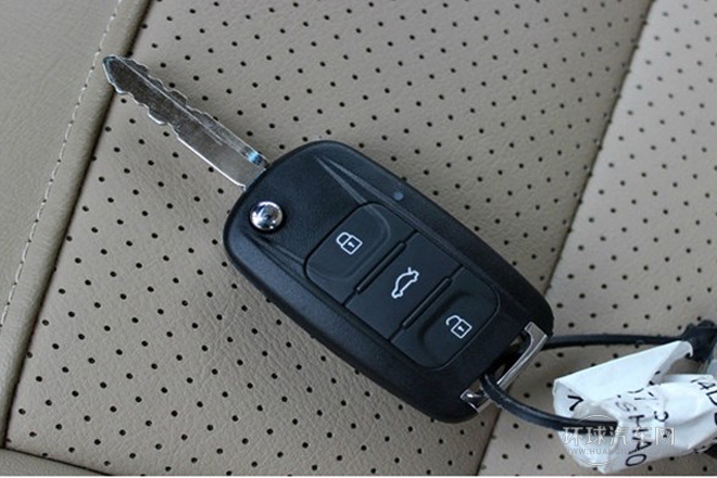 2013款 1.5L S 舒適型