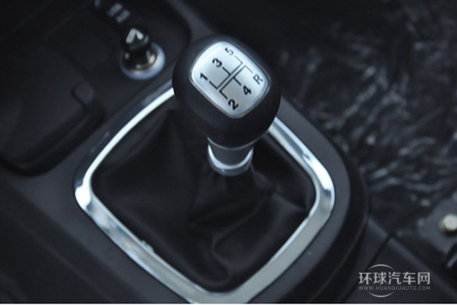 2014款 1.3L 手動(dòng)標(biāo)準(zhǔn)型