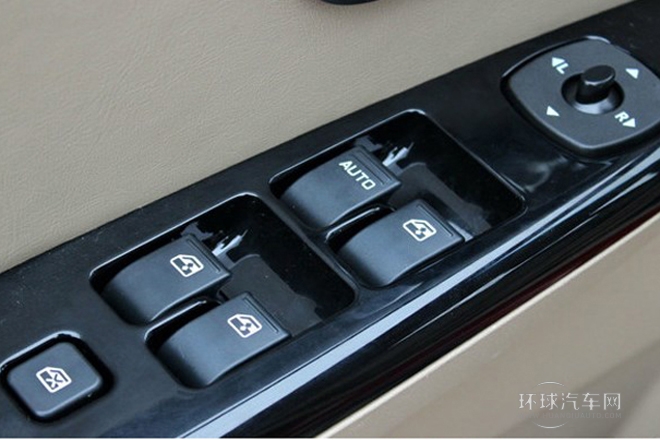 2013款 1.5L S 舒適型