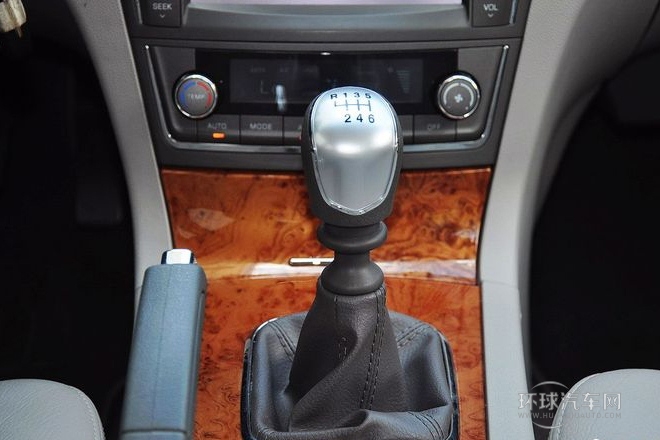 2012款 1.8L 手動商務版