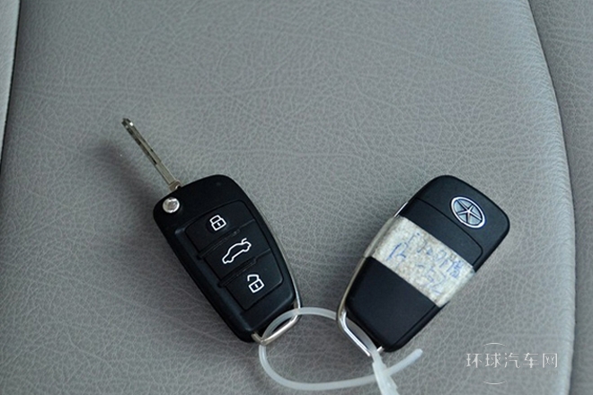 2012款 2.0L 手動(dòng)豪華型