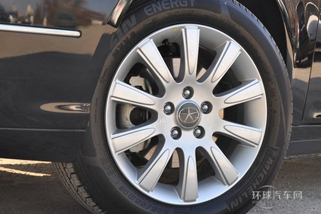 2012款 2.0L 手動尊貴型