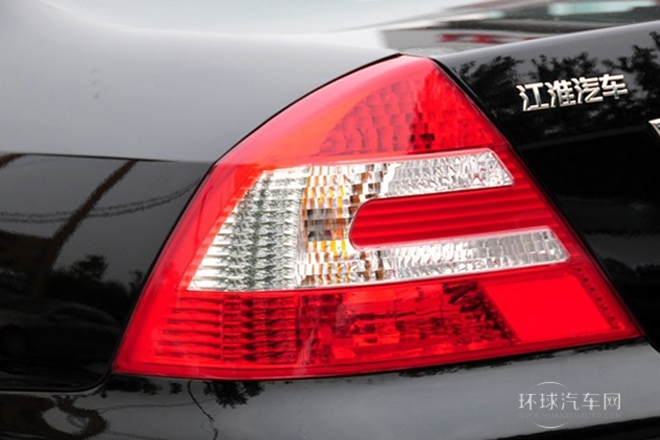 2012款 2.0L 自動尊崇型