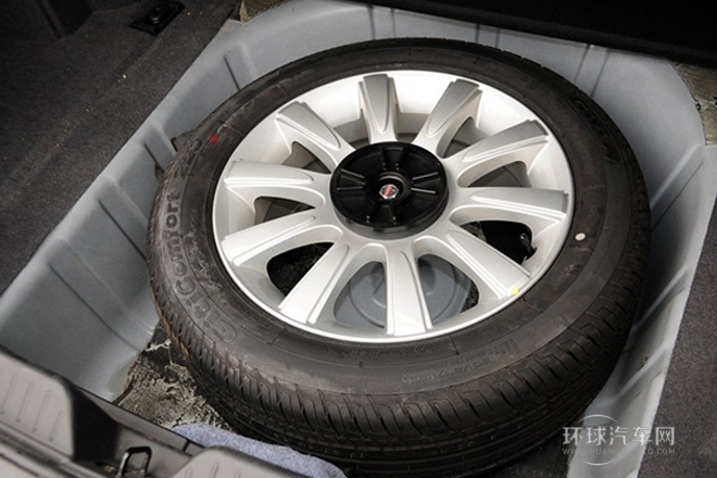 2012款 2.0L 自動尊崇型