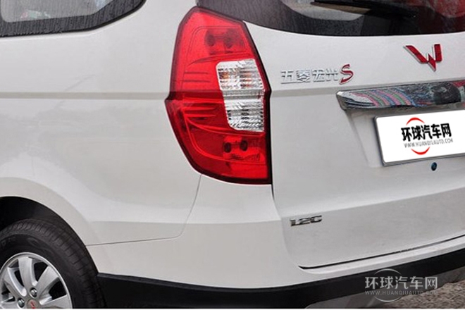 2010款 1.4L 標(biāo)準(zhǔn)型