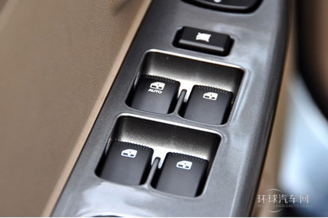 2010款 1.4L 舒適型