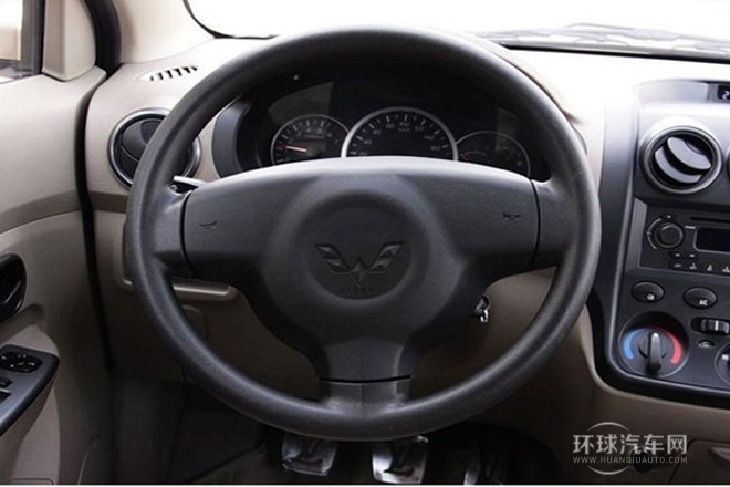 2010款 1.4L 豪華型