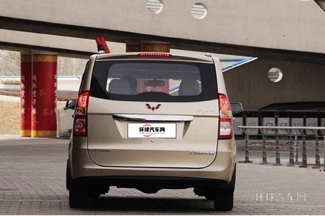 2010款 1.4L 豪華型