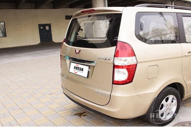 2010款 1.4L 豪華型