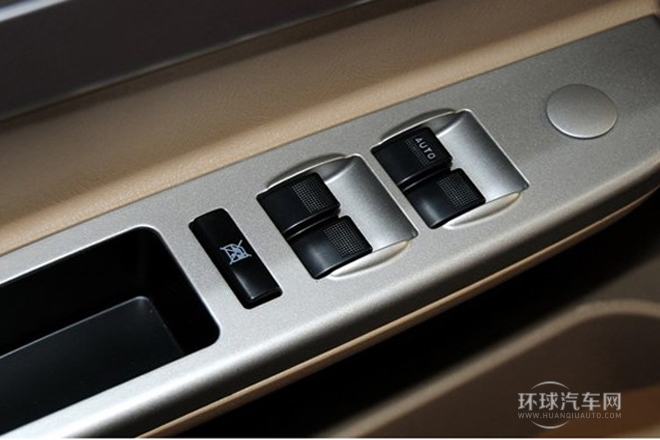 2012款 520i悅行版 1.3L 實(shí)用型