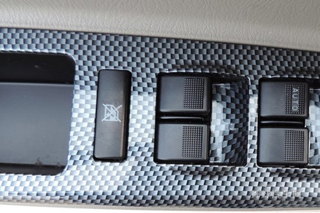 2011款 520領(lǐng)航版 1.5L 舒適型