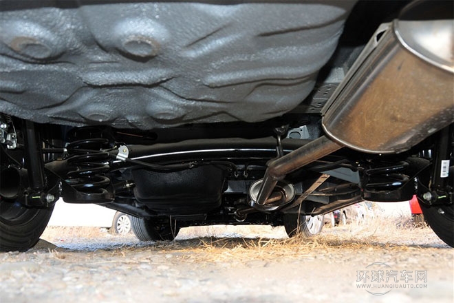 2013款 2.0L 手動舒適型