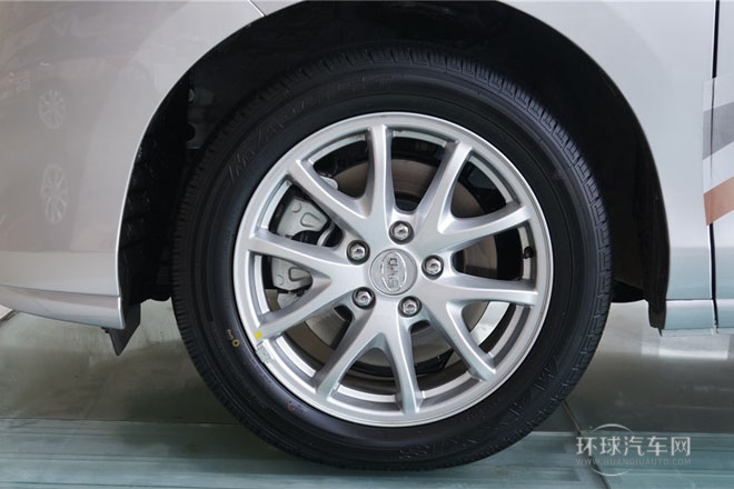 2013款 2.4L 手動(dòng)舒適型