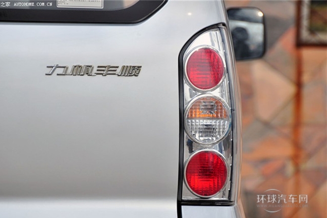 2011款 1.0L舒適型LF465Q5