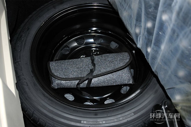 2013款 2.4L 手動(dòng)豪華型