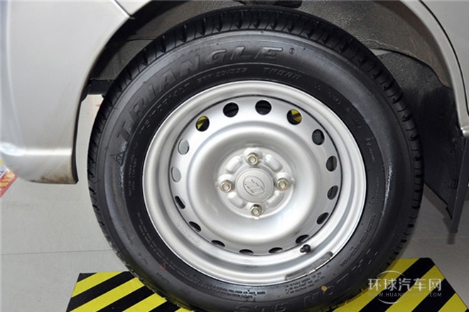 2011款 1.0L豪華型LF465Q5