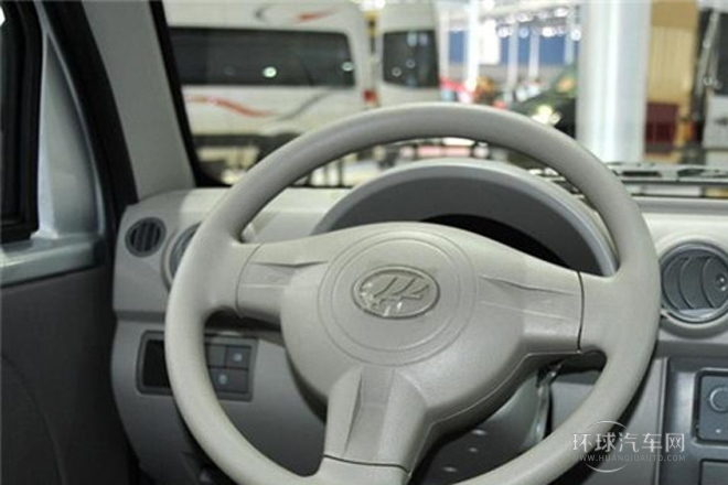 2011款 1.0L豪華型LF465Q5