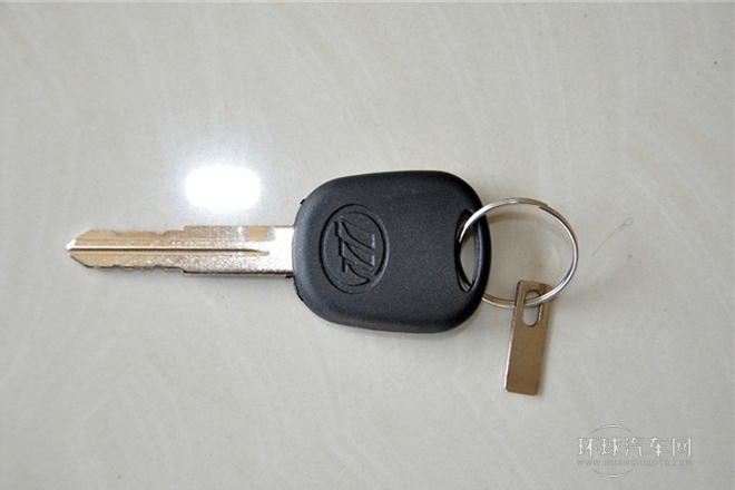 2011款 1.0L豪華型LF466Q