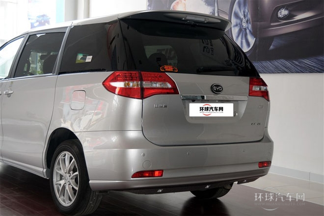 2013款 2.4L 自動尊貴型