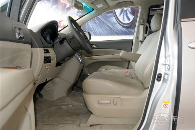 2013款 2.4L 自動尊貴型