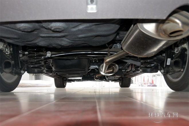 2013款 2.4L 自動尊貴型