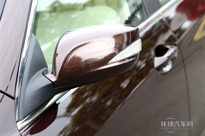 2013款 1.5TI 手動尊貴型