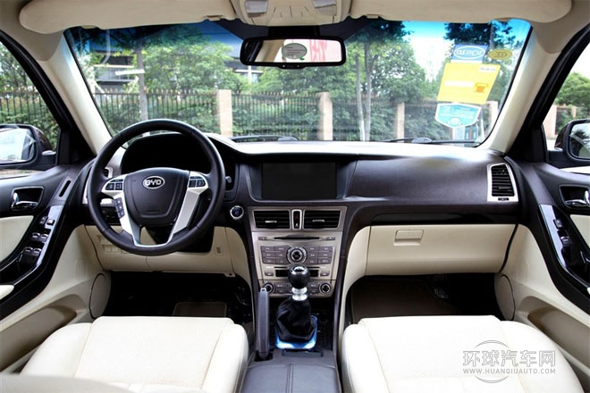 2013款 1.5TI 手動(dòng)尊貴型