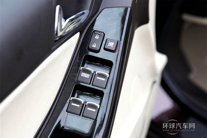 2013款 1.5TI 手動尊貴型