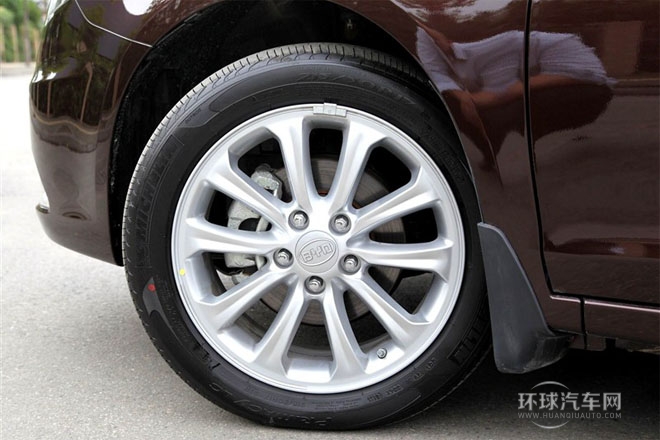 2013款 1.5TI 手動尊貴型