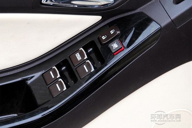 2013款 1.5TID 自動尊貴型