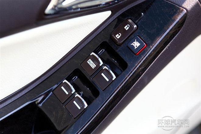 2013款 1.5TID 自動旗艦型