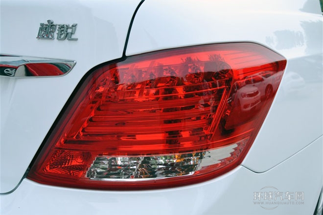 2014款 1.5L 手動舒適型