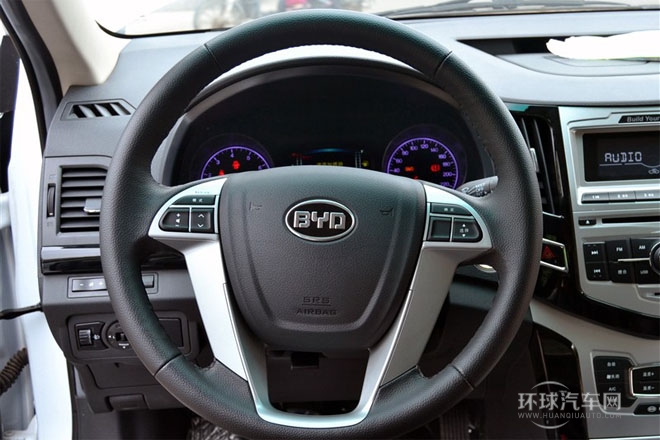 2014款 1.5L 手動舒適型