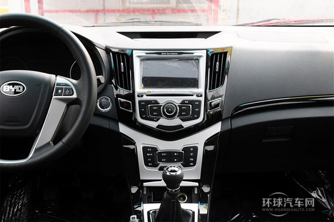 2014款 1.5L 手動(dòng)豪華型