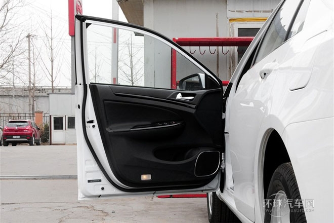 2014款 1.5L 手動豪華型