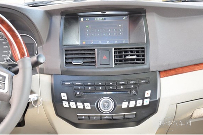 2014款 越級版 1.5L 豪華型