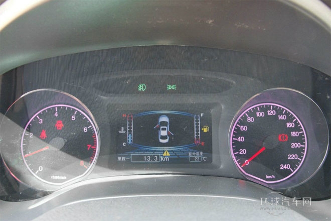 2014款 1.5TI 手動尊貴型