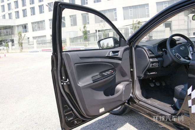 2014款 1.5TI 手動(dòng)尊貴型